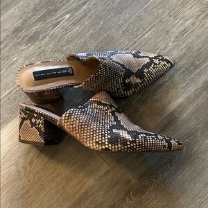 Steve Madden Women's Brown Snake Pattern Mules